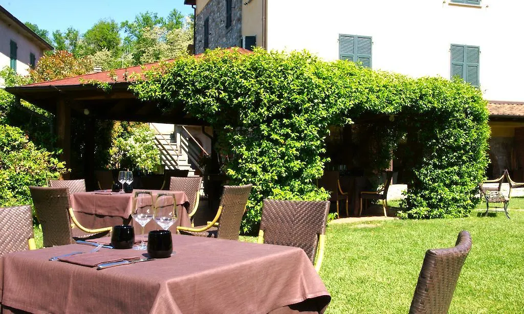 Locanda Ristorante Gavarini Guest House Bagnone Italy
